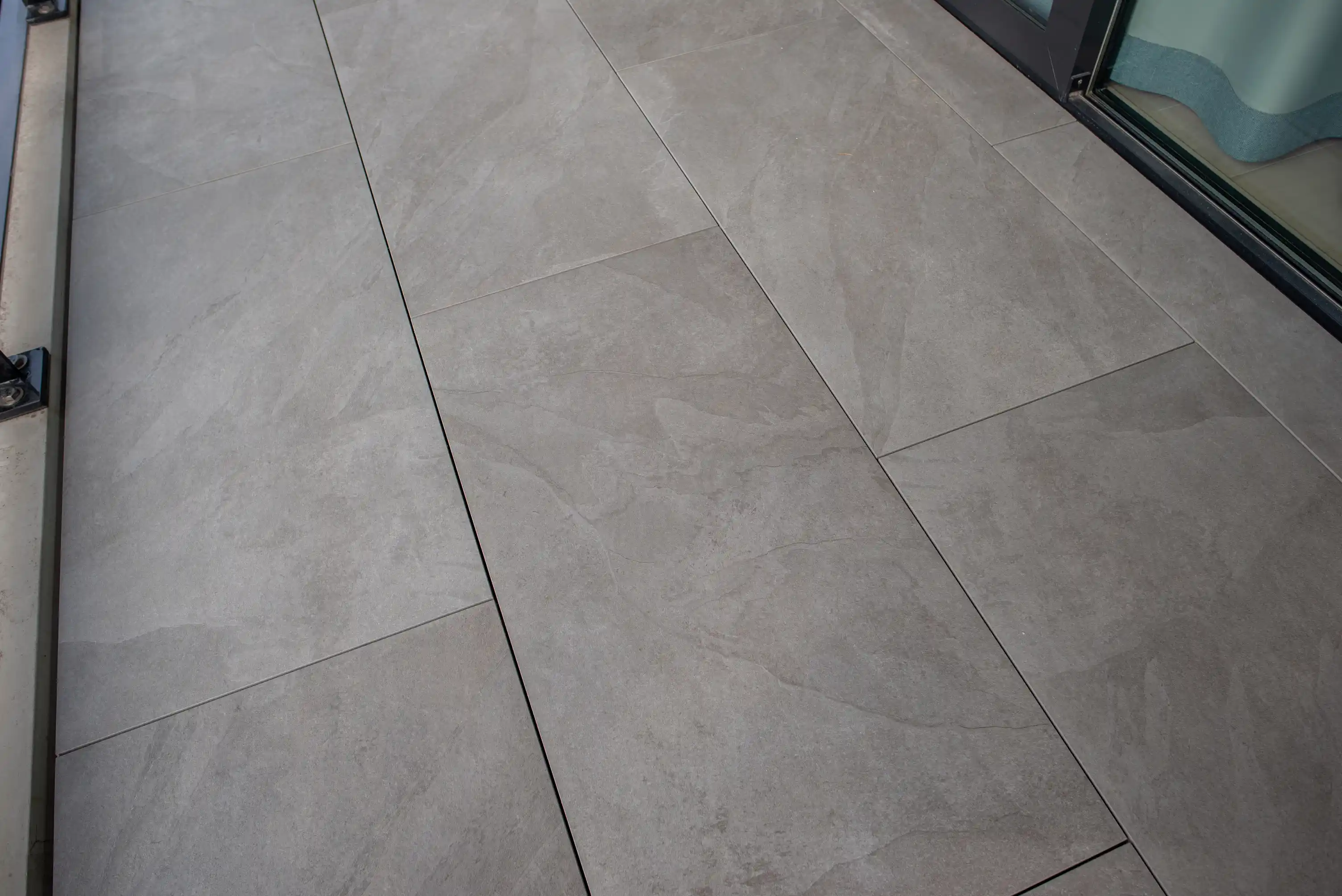 Grote keramische tegels