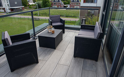 Utrecht-Leidscherijn-balkon-luxe-tegels-leggen (1)