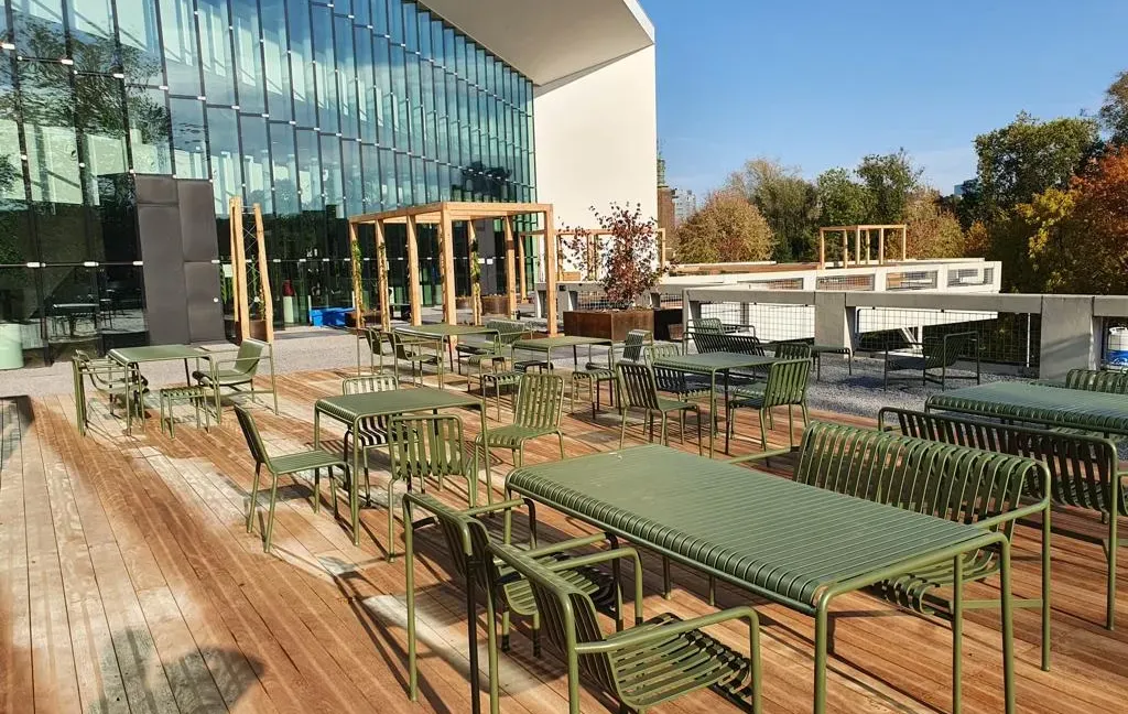 Aanleg dakterras bij Erasmus MC