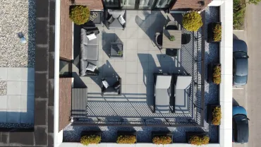 Zo meet u een dakterras of balkon op