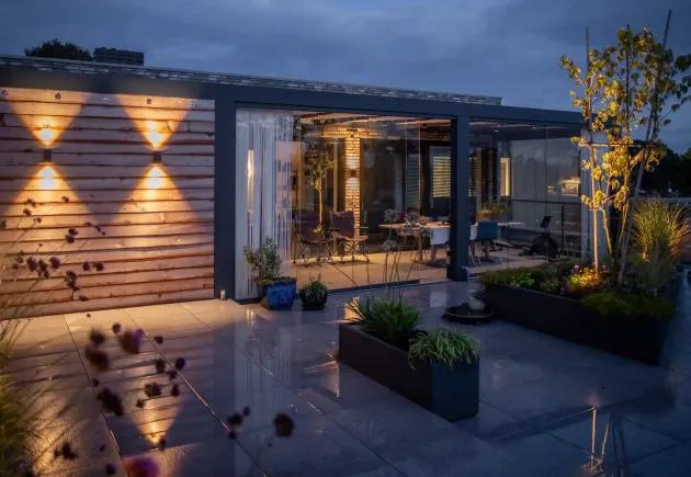groot dakterras met verlichting