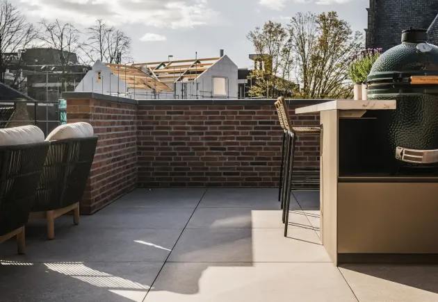 zijaanzicht buitenkeuken