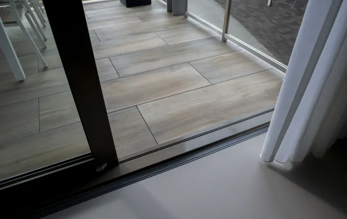 Oude dakterrasvloer vervangen: let hierop bij renovatie