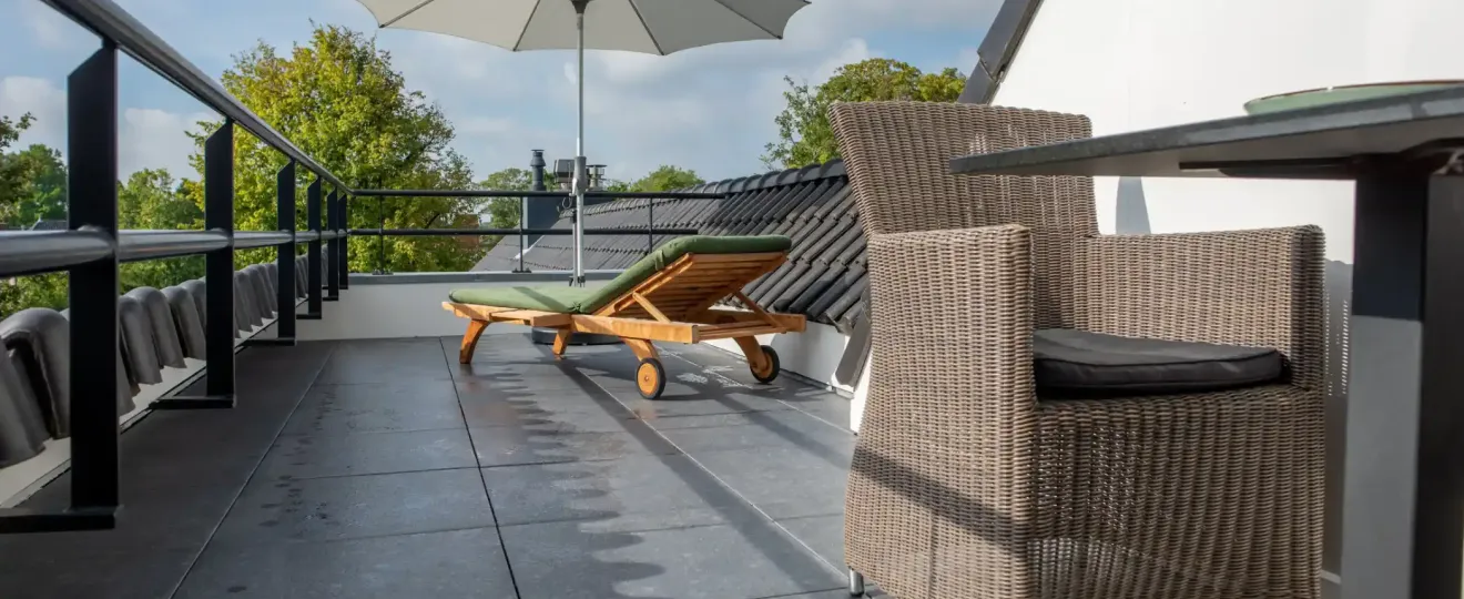 Composietvlonder dakterras vervangen in Bloemendaal