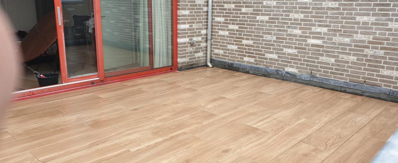 Houten vlonder dakterras vervangen door keramiek